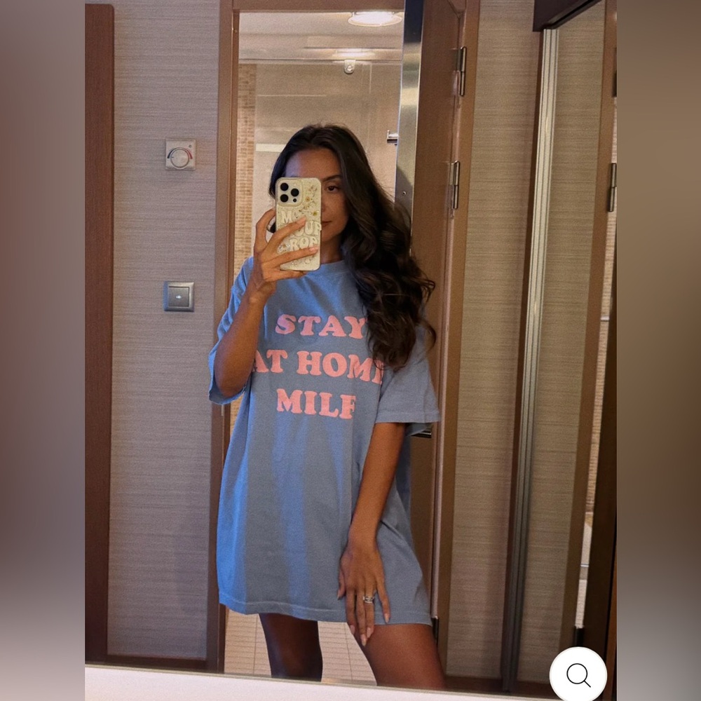 NWT Stay at Home MILF Shirt Size Small